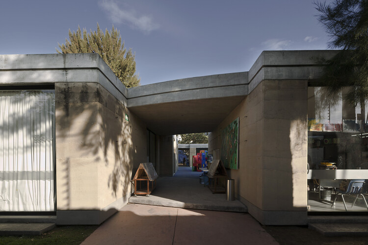 École Maternelle / Tatiana Bilbao Estudio - Imagen 4 de 14