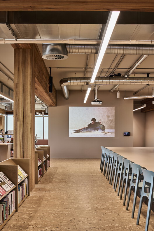 Hardie Grant Workplace / Carr - Image 7 of 10