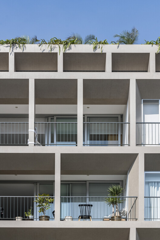 Edificio Arica / K+M Arquitectura y Urbanismo - Fotografía exterior, Balcón