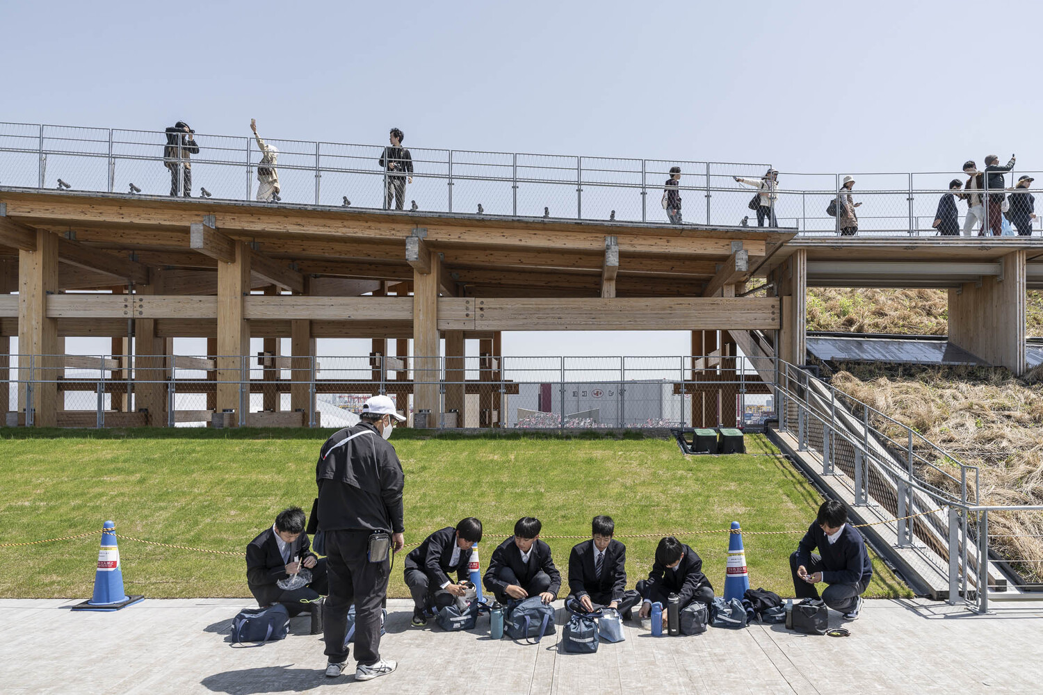 The Rosebery engine yards, which won the Lord Mayor’s prize. People dine on tables under an open, airy set of roofs and beams.