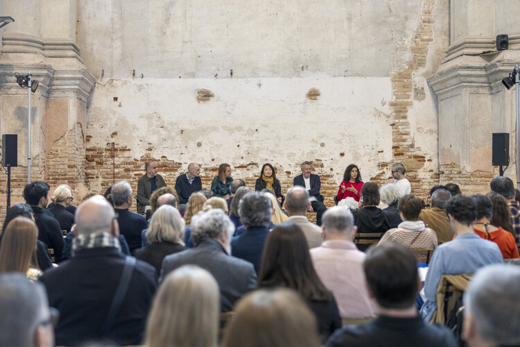 Do We Still Need Architecture Awards? Highlights from the "Beyond the Prize" Discussion Forum in Venice, Italy - Image 8 of 12