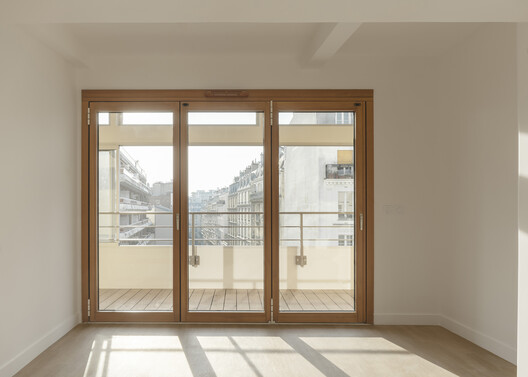 老车库改造/ Atelier Tequi Architects - 室内图, 木头, 门, 玻璃, 阳台