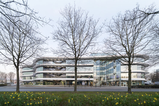 Mobilis Automotive Building / XDGA - Exterior Photography