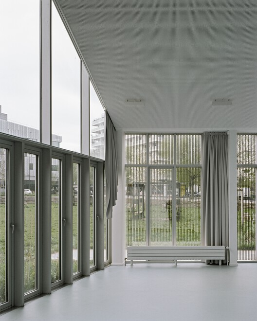 Place Pouchet Social and Cultural Center / MCBAD architecture & urban design - Image 8 of 16