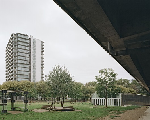 Place Pouchet Social and Cultural Center / MCBAD architecture & urban design - Exterior Photography