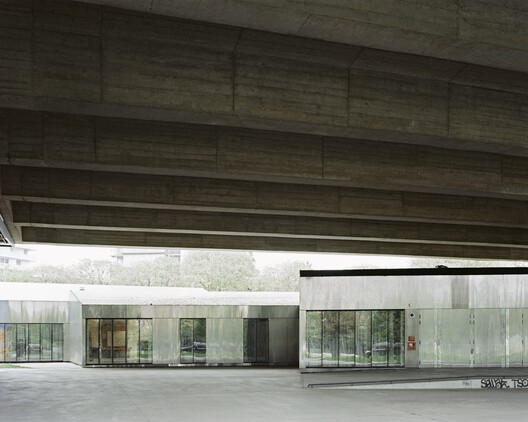 Place Pouchet Social and Cultural Center / MCBAD architecture & urban design - Image 5 of 16