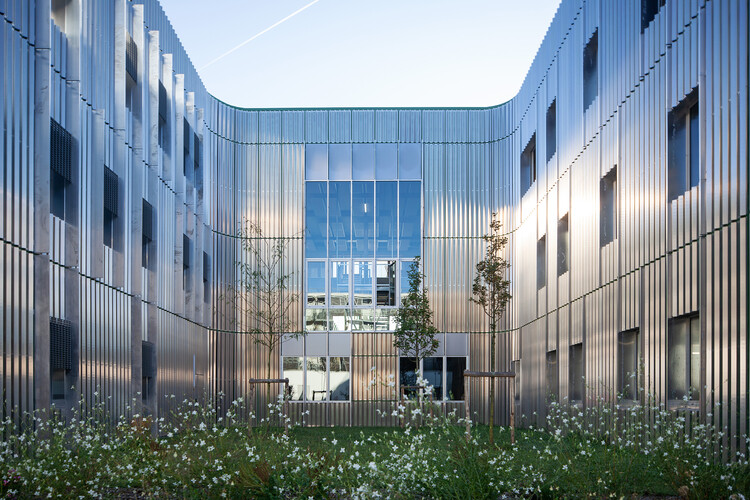 伊萨理工学院 / Patrick Arotcharen Architecte - 建筑图