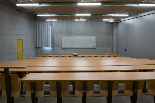 ISALAB Engineering School / Patrick Arotcharen Architecte - Image 12 of 20