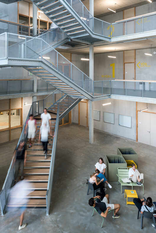 ISALAB Engineering School / Patrick Arotcharen Architecte - Interior Photography, Stairs, Handrail