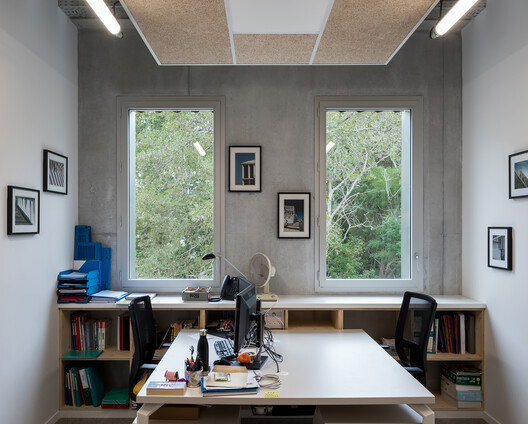ISALAB Engineering School / Patrick Arotcharen Architecte - Interior Photography, Table, Lighting, Chair