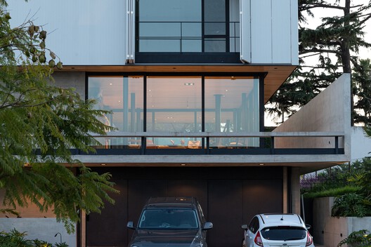 Casa NTN  / BDB Arquitectos I BALDUZZI - DONOVAN - BERTAGNI - Fotografía exterior, Balcón