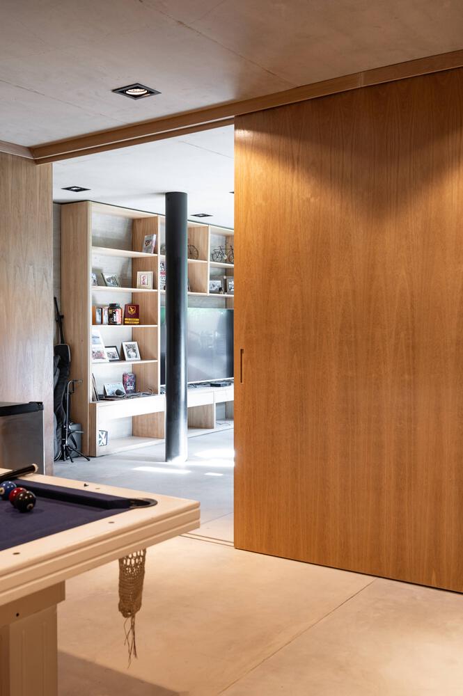 Casa NTN  / BDB Arquitectos I BALDUZZI - DONOVAN - BERTAGNI - Fotografía interior, Puerta, Sillas