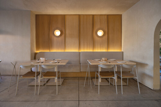 Restaurante Vulcanos Chapalita / Dinamita - Fotografía interior, Comedor, Mesas, Sillas