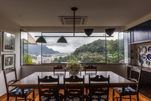 Casa Lúcio Costa / amanda arcuri - Fotografia de Interiores, Sala de Jantar, Mesa, Cadeira, Vidro