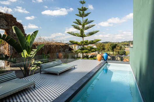 Casa do Parque IV / Ricardo Azevedo Arquitecto - Fotografia de Exterior, Cadeira, Aido, Pátio