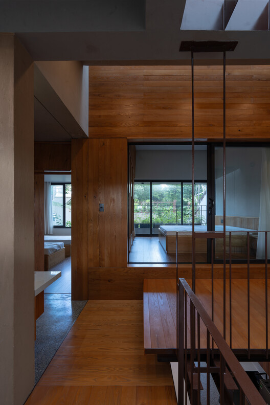 Casa Jinjee / Tad.atelier - Fotografia de Interiores, Cozinha, Madeira, Vidro