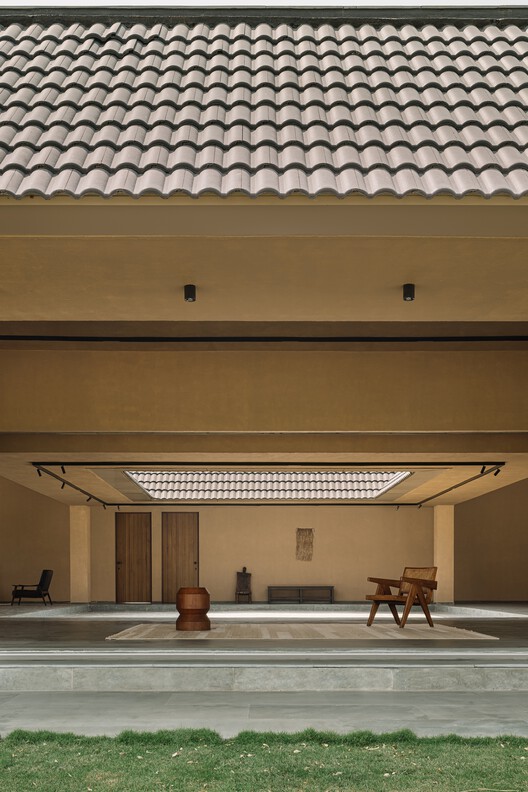 Courtyard House / D'WELL - Image 10 of 26