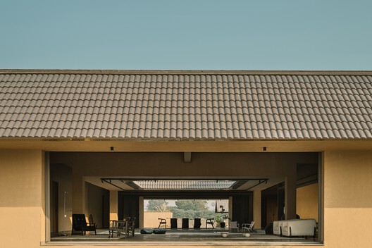 Courtyard House / D'WELL - Exterior Photography, Concrete