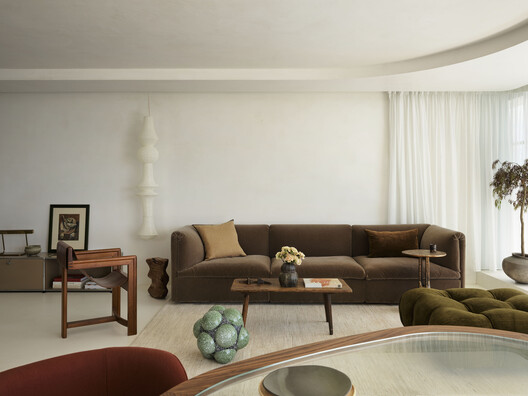 Darling Point Apartment / Studio ZAWA - Image 3 of 17