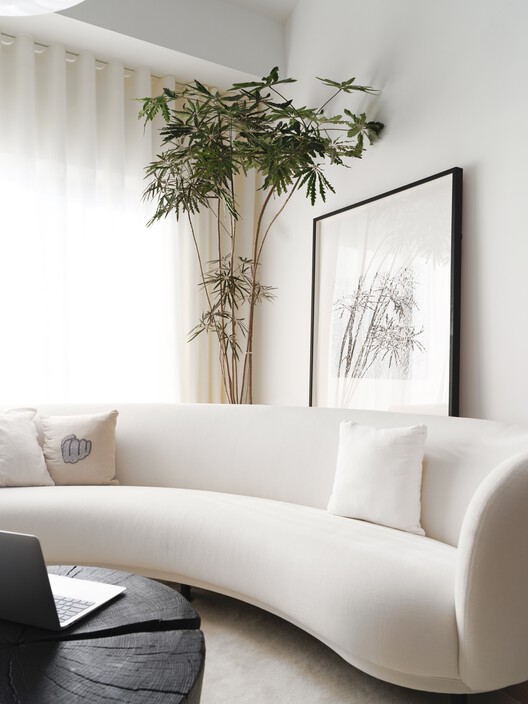 琴宅｜刘女士家 / 金秋野建筑工作室 - 室内图, 卧室, 沙发