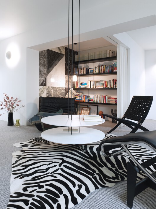 琴宅｜刘女士家 / 金秋野建筑工作室 - 室内图, 木头, 椅子, 灯, 桌子