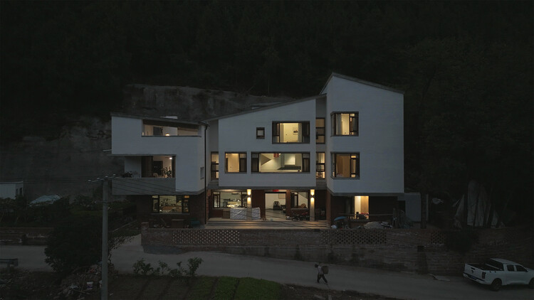 川东母亲之宅 / 門口建筑工作室 - 建筑图, 阳台