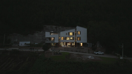 Mother's Home / epos architecture - Image 15 of 19