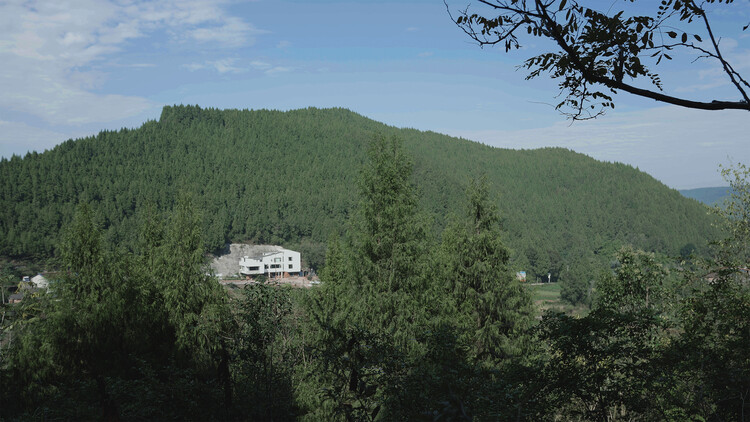 川东母亲之宅 / 門口建筑工作室 - 建筑图, 森林