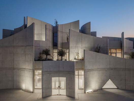 Vet Hospital Tirana / Davide Macullo Architects - Exterior Photography, Concrete