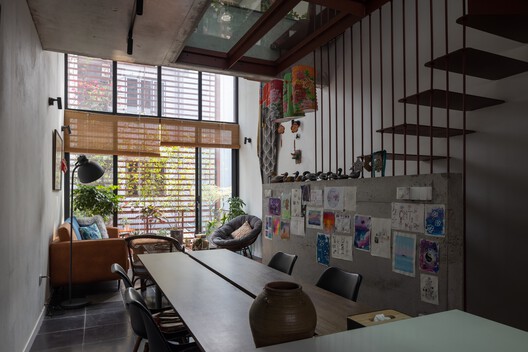 Casa MK / Atelier 12 - Fotografía interior, Madera, Mesas, Iluminación, Sillas, Vidrio
