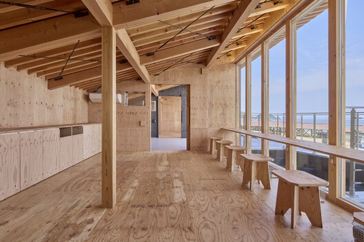 Kugami Terrace Sunset Cafe and Small Gallery / REPLUS Co.,Ltd - Image 2 of 40