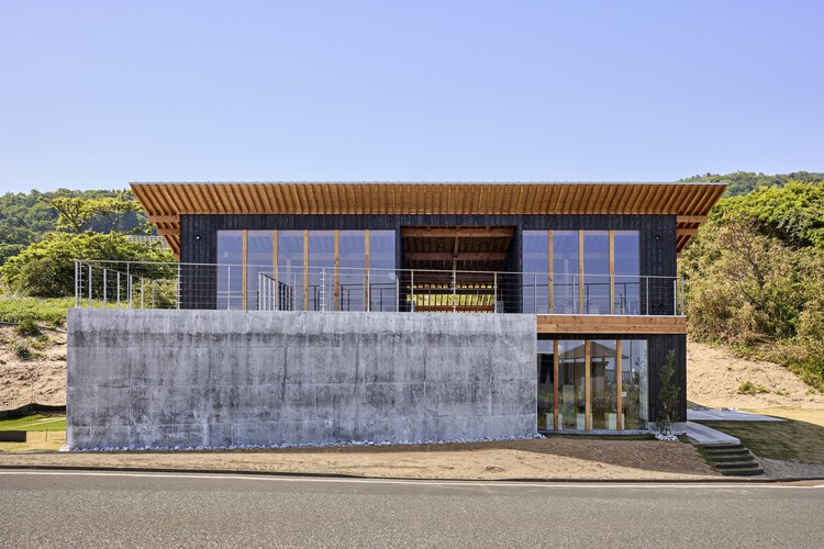 Kugami Terrace Sunset Cafe and Small Gallery / REPLUS Co.,Ltd - Exterior Photography