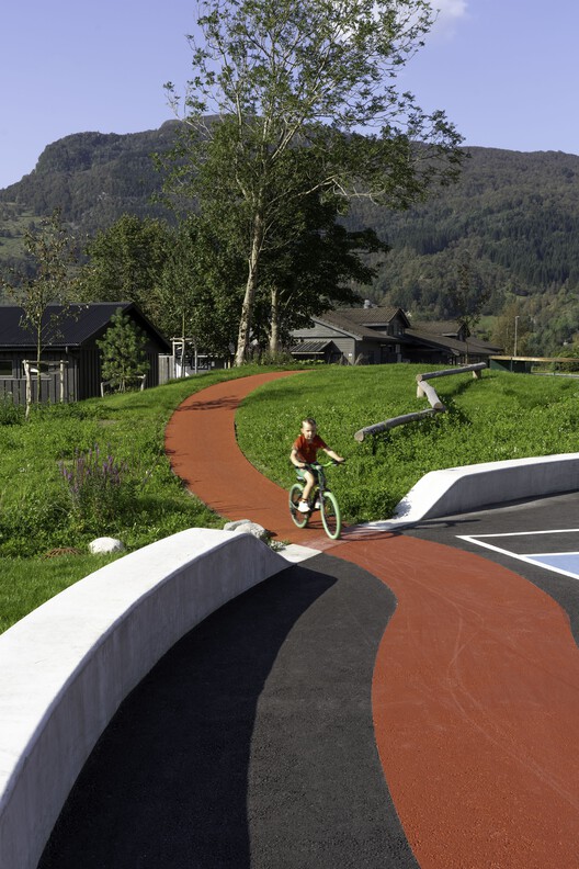 Skakkeringen Public Square / locallll + PIR2 - Exterior Photography