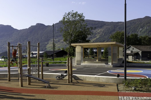 Skakkeringen Public Square / locallll + PIR2 - Image 3 of 33