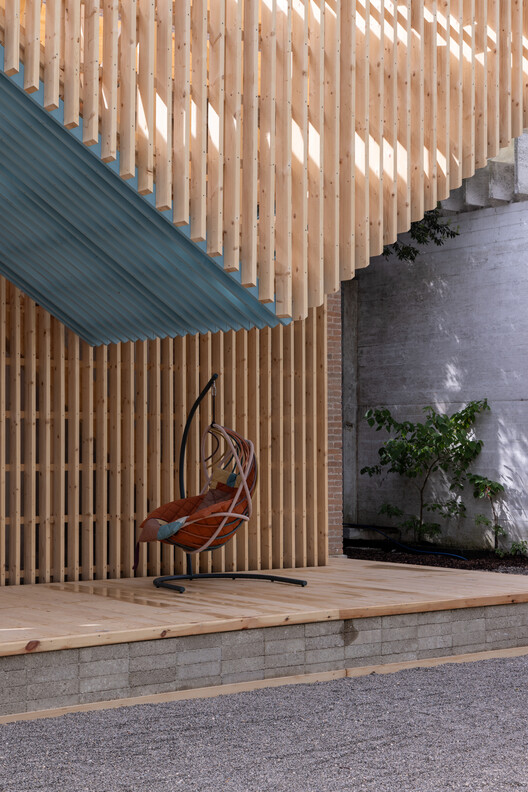 U.S. Pavilion at 2025 Venice Architecture Biennale Showcases ‘PORCH: An Architecture of Generosity' - Image 2 of 17