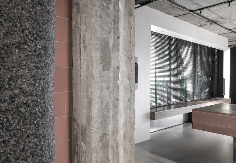 Apartmento Sandwash / Architectkidd - Fotografía interior, Concreto, Ladrillo