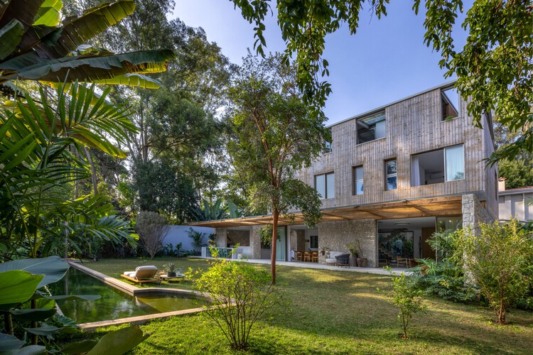 Residência AMEF / Patricia Martinez Arquitetura - Fotografia de Exterior, Jardim, Balcão