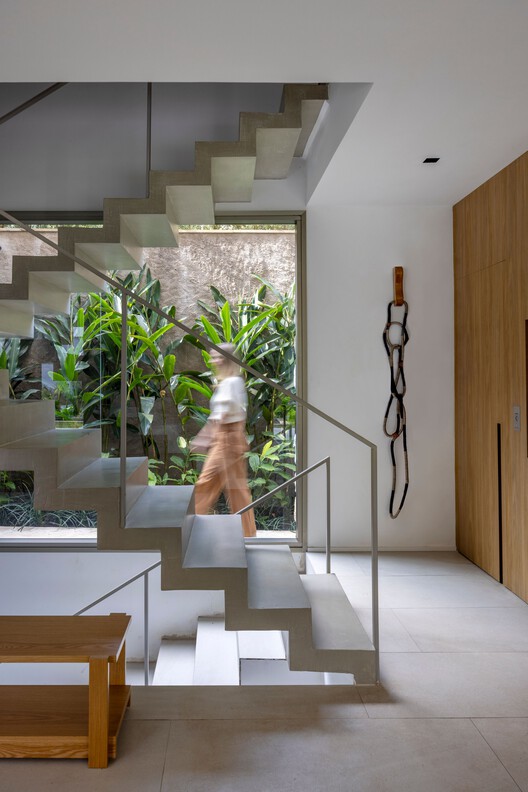 Residência AMEF / Patricia Martinez Arquitetura Residência AMEF / Patricia Martinez Arquitetura - Fotografia de Interiores, Escada, Corrimão
