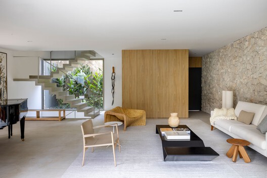 Residência AMEF / Patricia Martinez Arquitetura Residência AMEF / Patricia Martinez Arquitetura - Fotografia de Interiores, Sofá, Cadeira