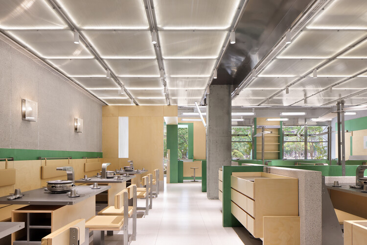 Restaurante SUMMIT ROAST / Informal Design - Imagen 18 de 35