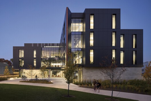 Clark University’s Center for Media Arts, Computing, and Design / Ayers Saint Gross - Exterior Photography
