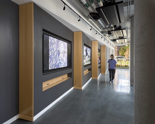 Clark University’s Center for Media Arts, Computing, and Design / Ayers Saint Gross - Interior Photography, Glass