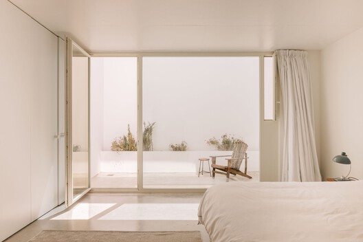 150 Melides House / José Adrião Arquitetos - Interior Photography, Bedroom, Wood
