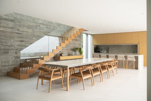 Casa MM / Redecker Sperb Arquitetura - Fotografia de Interiores, Cozinha, Madeira, Mesa, Cadeira