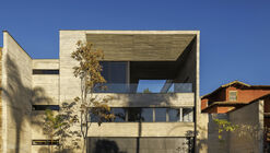 Casa FLA / Frederico Bicalho Arquitetura