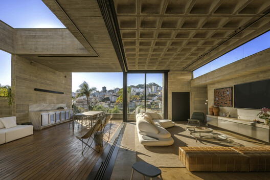 Casa FLA / Frederico Bicalho Arquitetura - Fotografia de Interiores, Sala de Estar, Balcão