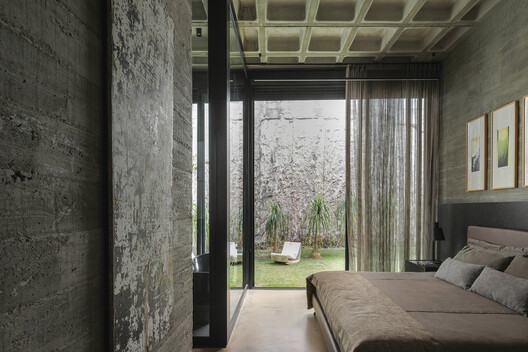 Casa FLA / Frederico Bicalho Arquitetura - Fotografia de Interiores, Madeira, Dormitório