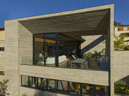 Casa FLA / Frederico Bicalho Arquitetura - Fotografia de Exterior, Concreto, Balcão