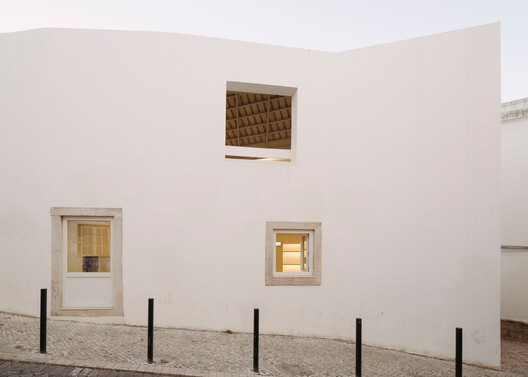 113 Three Mills / José Adrião Arquitetos - Interior Photography, Concrete