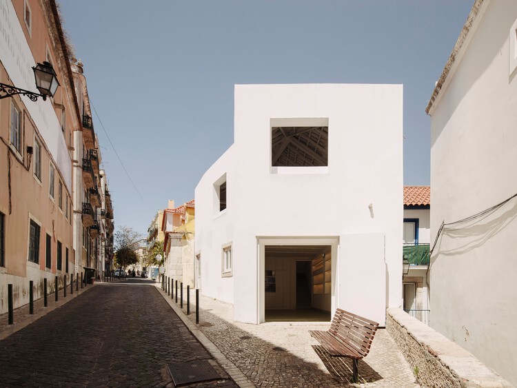 113 Three Mills / José Adrião Arquitetos - Exterior Photography, Door